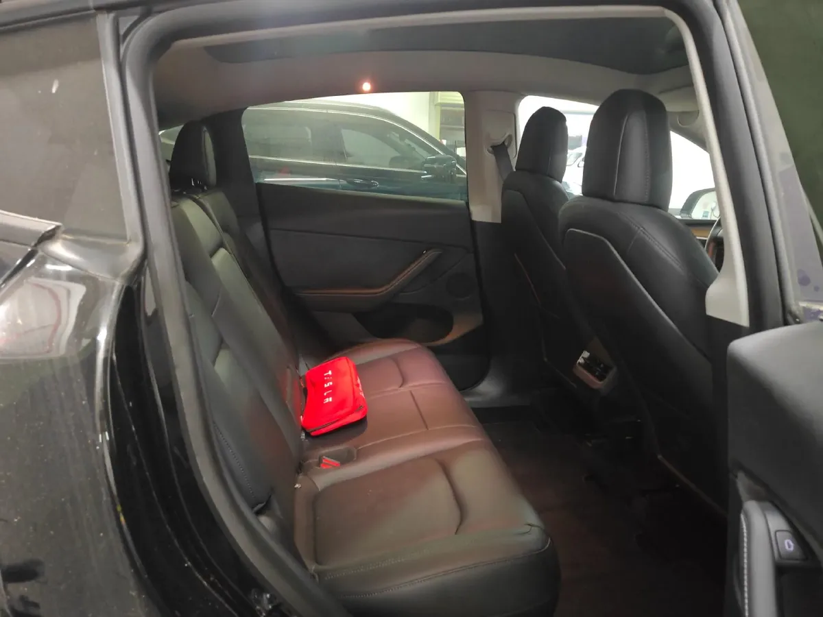 2021 Tesla Model Y BEV 60KWH,autocango,china used car exporter,china ev exporter,chinese used car exporter,chinese used ev exporter