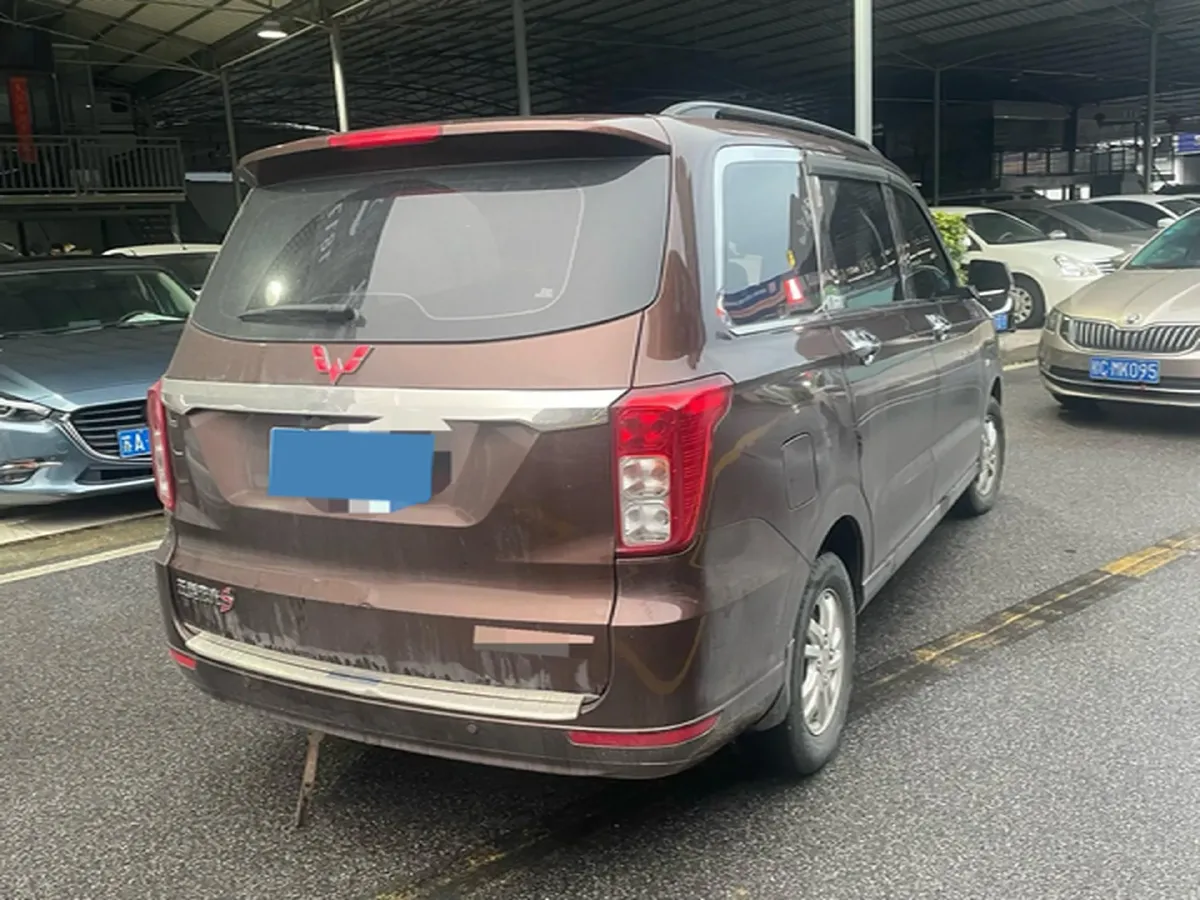 2021 WuLing RongGuang New Truck 1.5L 99HP L4 5MT,autocango,china used car exporter,china ev exporter,chinese used car exporter,chinese used ev exporter