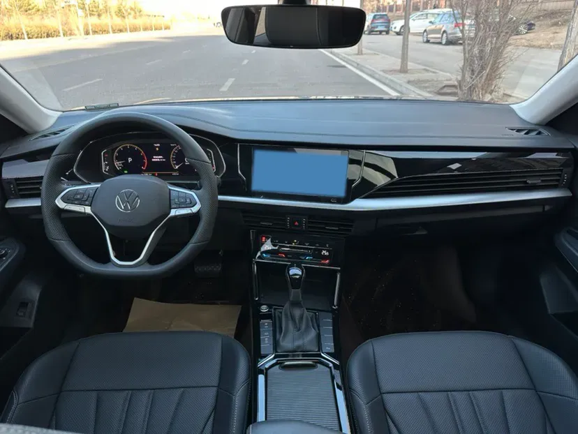 2025 Volkswagen Passat 2.0T 186HP L4 7DCT,autocango,china used car exporter,china ev exporter,chinese used car exporter,chinese used ev exporter