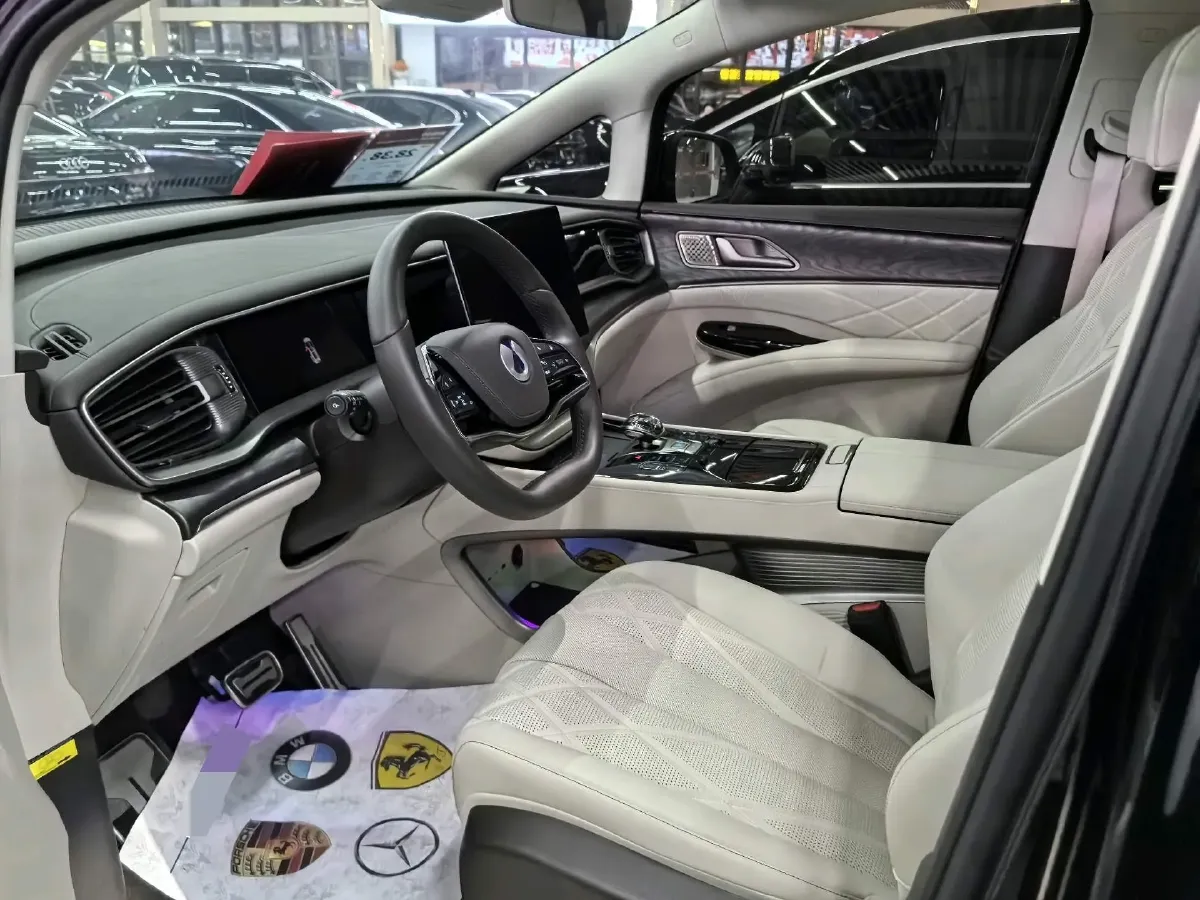 2025 Denza D9 1.5T 156HP L4 E-CVT PHEV 40KWH,autocango,china used car exporter,china ev exporter,chinese used car exporter,chinese used ev exporter