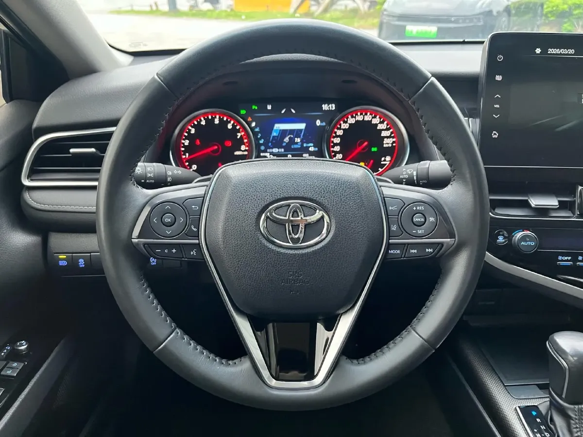 2023 Toyota Camry 2.0L 177HP L4 CVT,autocango,china used car exporter,china ev exporter,chinese used car exporter,chinese used ev exporter