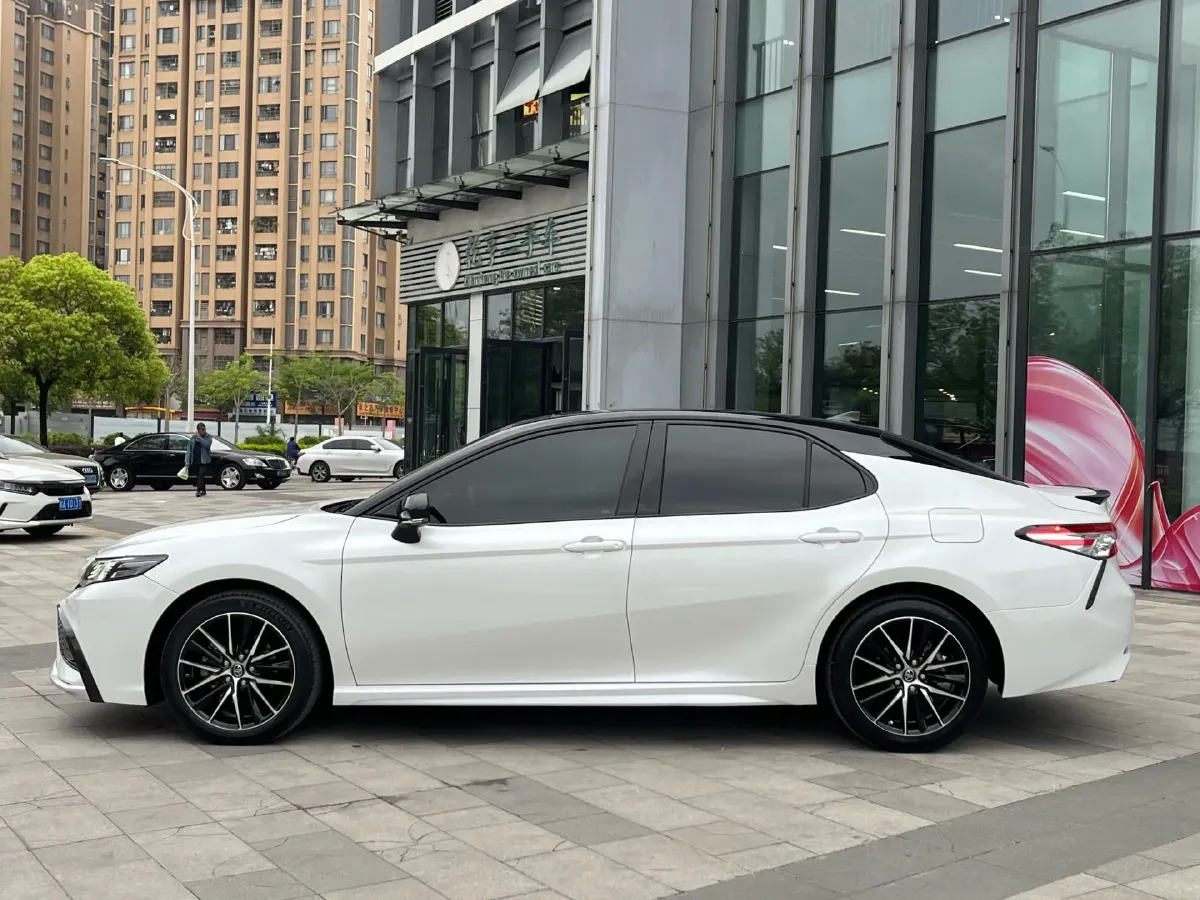 2023 Toyota Camry 2.0L 177HP L4 CVT,autocango,china used car exporter,china ev exporter,chinese used car exporter,chinese used ev exporter