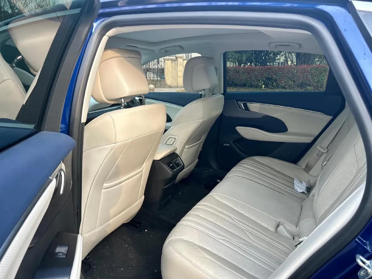 2023 Buick Larcosse 2.0T 237HP L4 9AT,autocango,china used car exporter,china ev exporter,chinese used car exporter,chinese used ev exporter