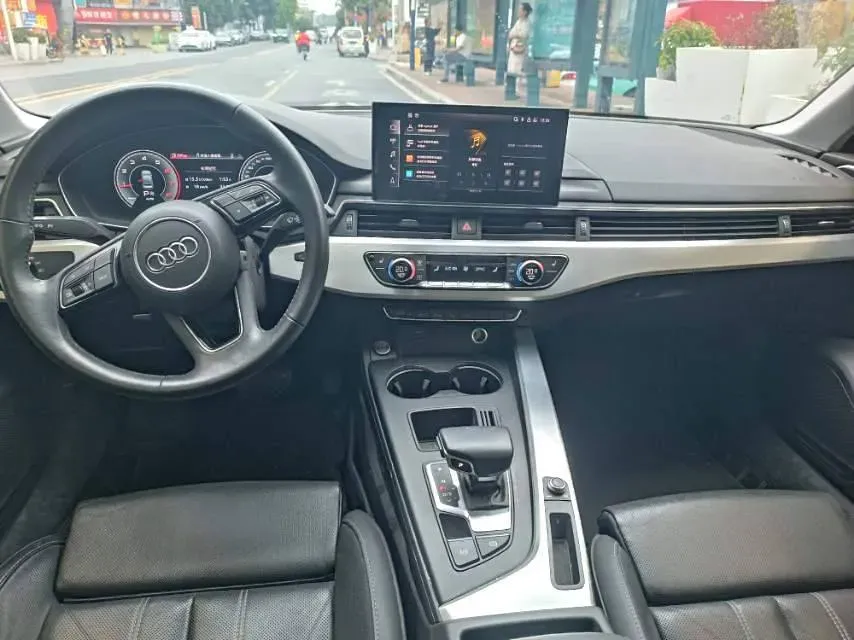 2020 Audi A4L 2.0T 190HP L4 7DCT,autocango,china used car exporter,china ev exporter,chinese used car exporter,chinese used ev exporter