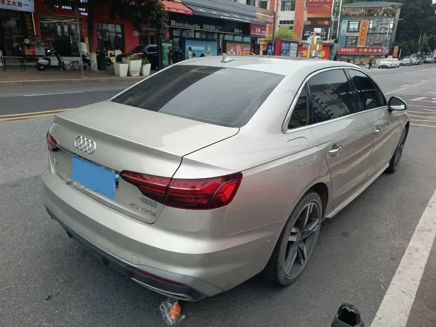 2020 Audi A4L 2.0T 190HP L4 7DCT,autocango,china used car exporter,china ev exporter,chinese used car exporter,chinese used ev exporter