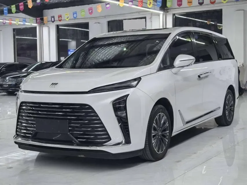 2025 Buick GL8 2.0T 237HP L4 9AT,autocango,china used car exporter,china ev exporter,chinese used car exporter,chinese used ev exporter