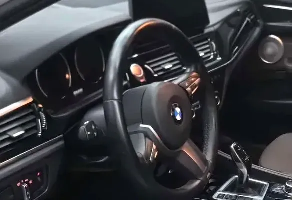 2023 BMW 1 Series 1.5T 136HP L3 7DCT,autocango,china used car exporter,china ev exporter,chinese used car exporter,chinese used ev exporter