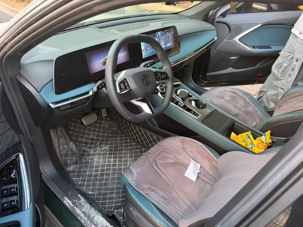 2023 MG 7 2.0T 261HP L4 9AT,autocango,china used car exporter,china ev exporter,chinese used car exporter,chinese used ev exporter