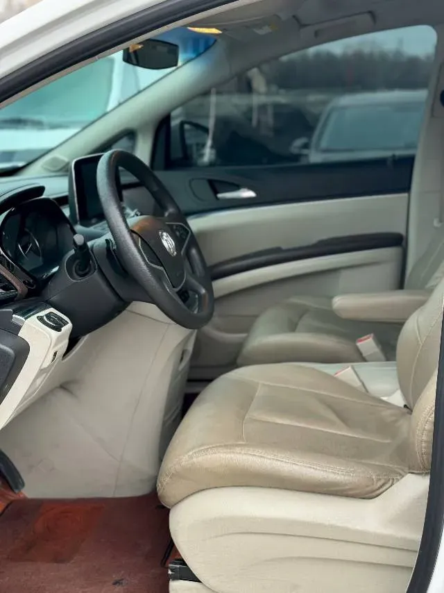 2022 Buick GL8 2.0T 237HP L4 9AT,autocango,china used car exporter,china ev exporter,chinese used car exporter,chinese used ev exporter