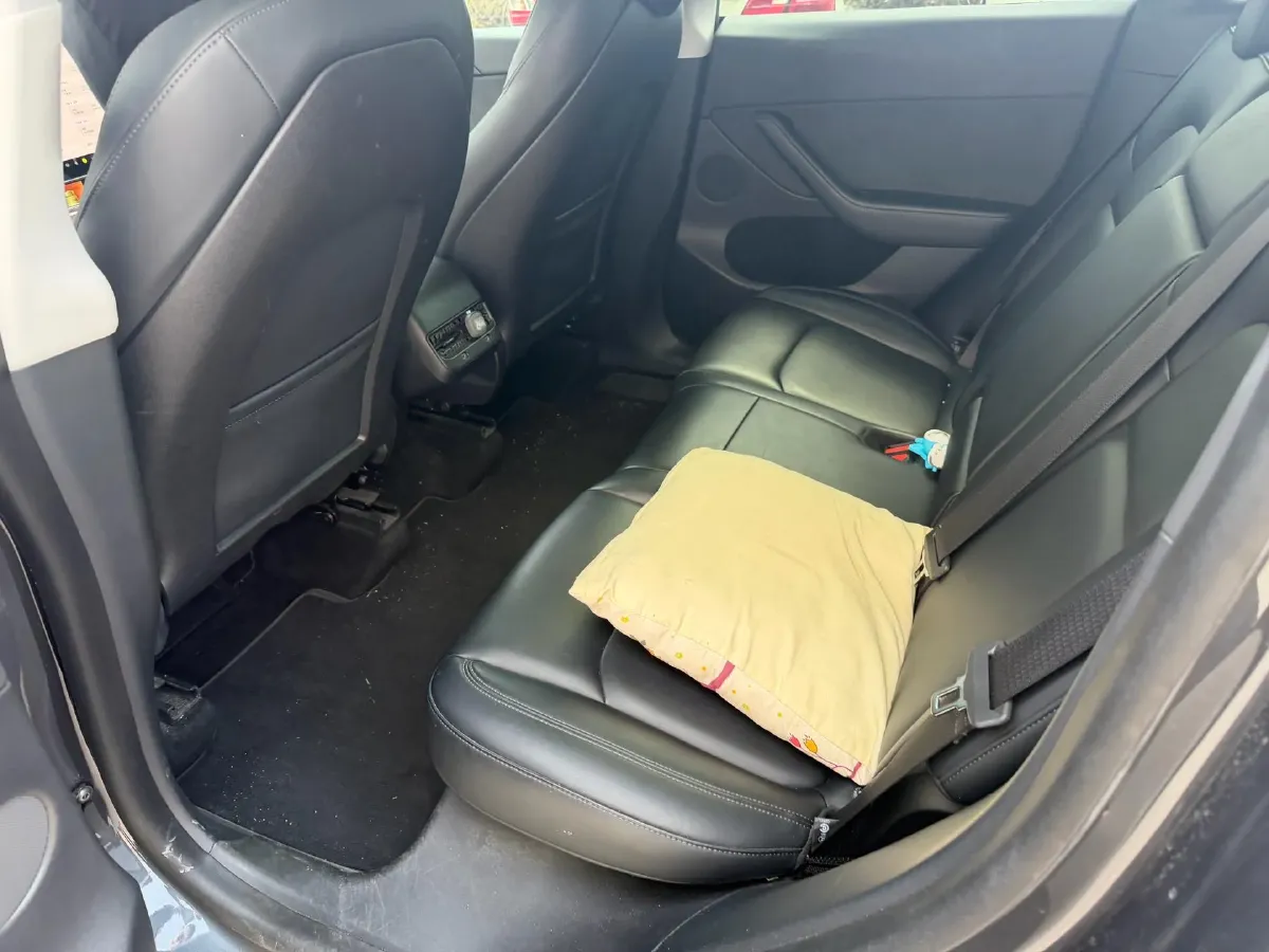 2022 Tesla Model Y BEV 60KWH,autocango,china used car exporter,china ev exporter,chinese used car exporter,chinese used ev exporter