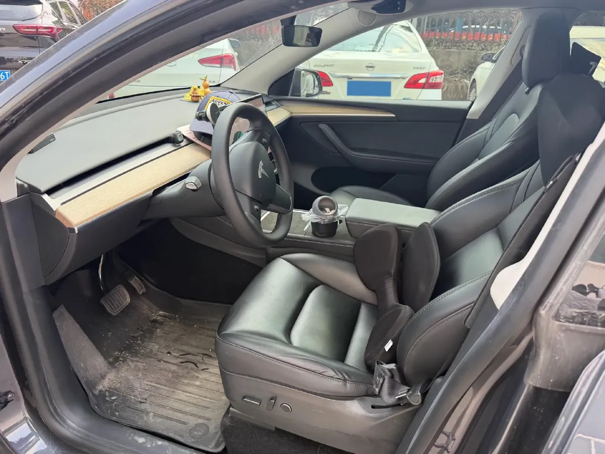 2022 Tesla Model Y BEV 60KWH,autocango,china used car exporter,china ev exporter,chinese used car exporter,chinese used ev exporter