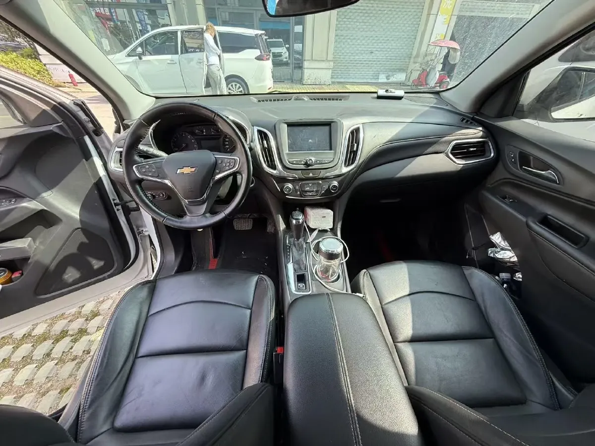 2019 Chevrolet Equinox 1.5T 169HP L4 6AT,autocango,china used car exporter,china ev exporter,chinese used car exporter,chinese used ev exporter
