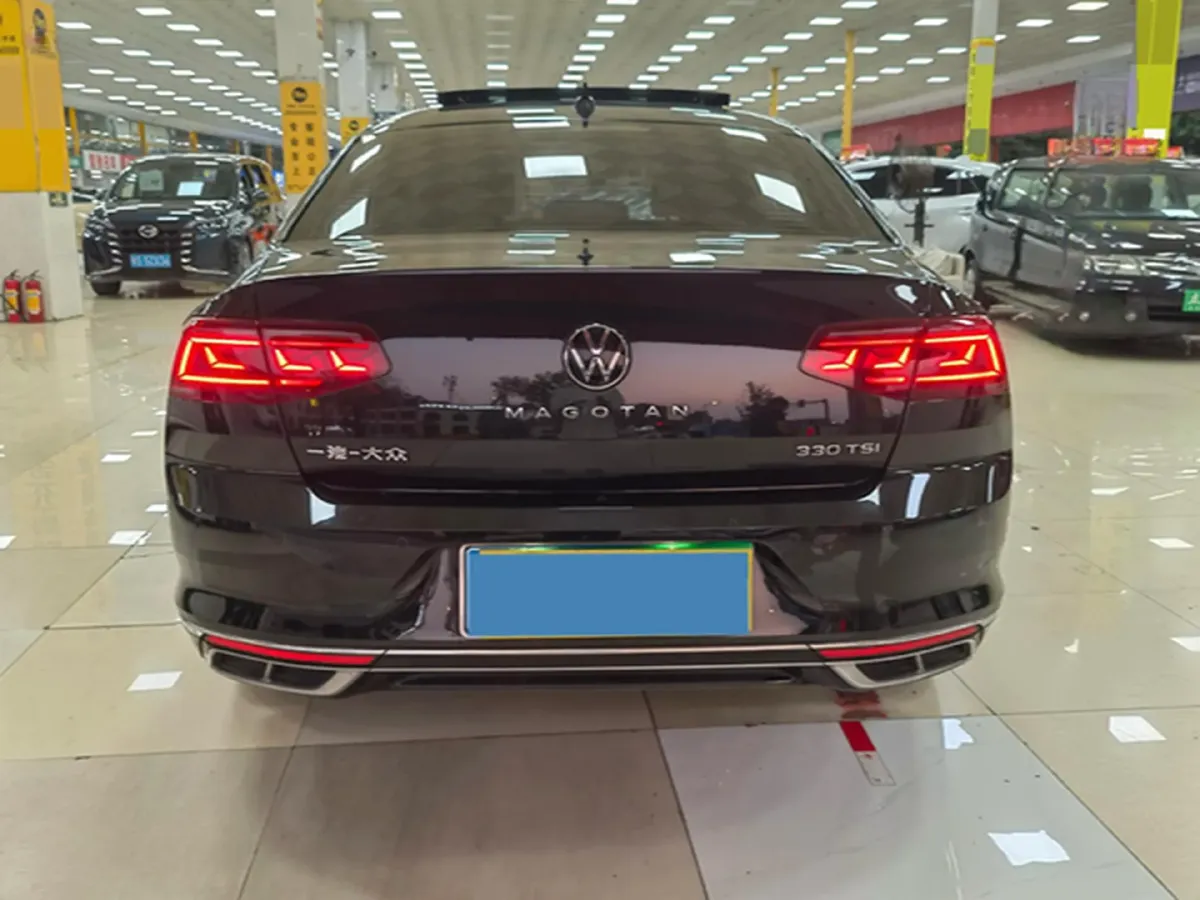 2023 Volkswagen Magotan 2.0T 186HP L4 7DCT,autocango,china used car exporter,china ev exporter,chinese used car exporter,chinese used ev exporter