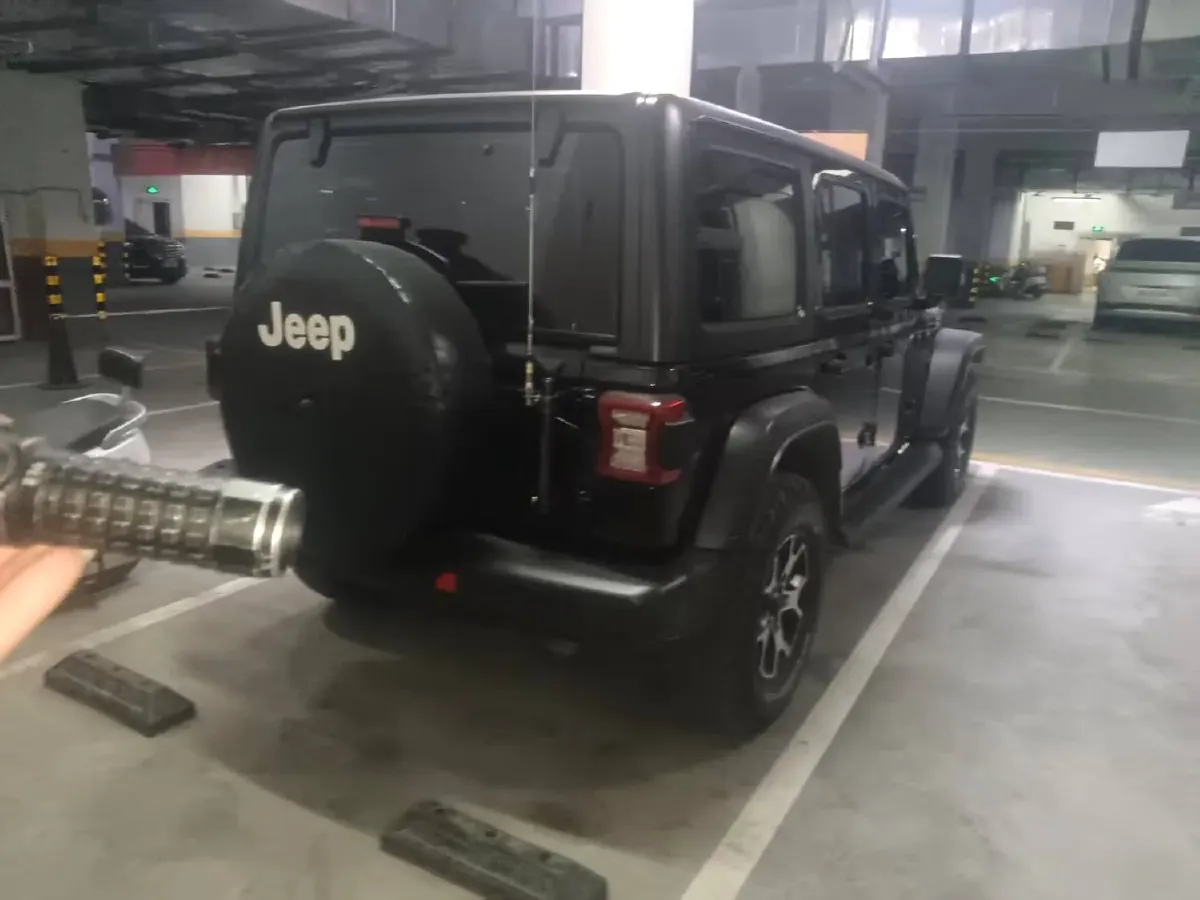 2021 Jeep Wrangler 2.0T 266HP L4 8AT,autocango,china used car exporter,china ev exporter,chinese used car exporter,chinese used ev exporter