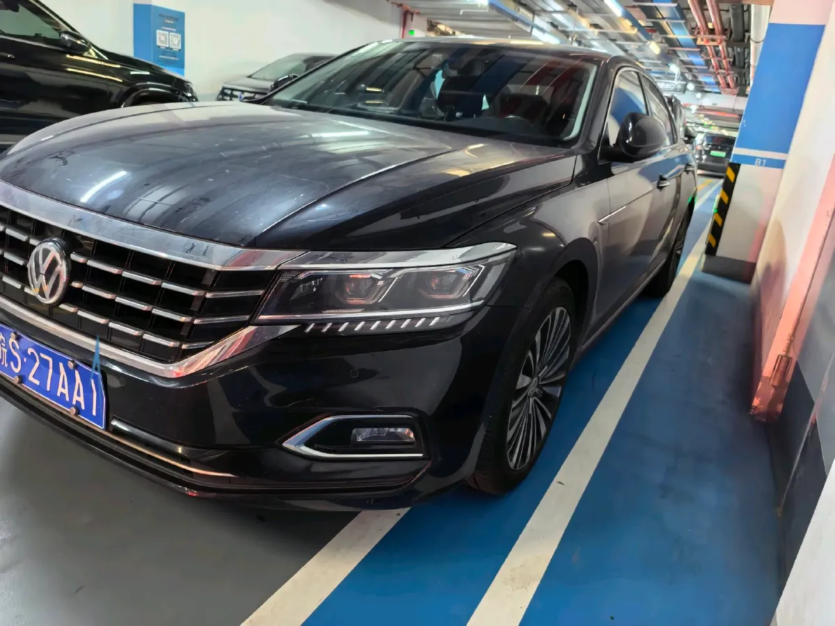 2019 Volvo V40 1.5T 152HP L4 6AT,autocango,china used car exporter,china ev exporter,chinese used car exporter,chinese used ev exporter