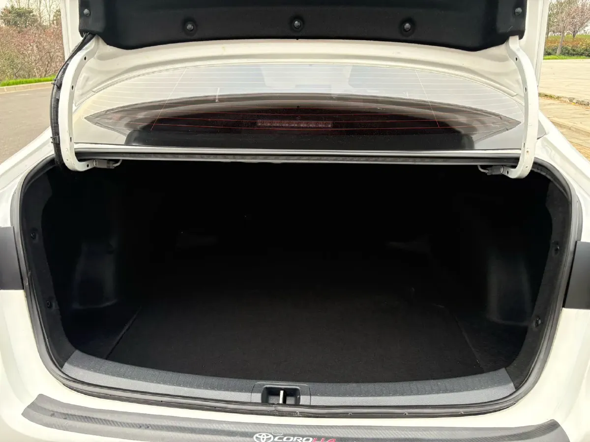 2021 Toyota Corolla 1.2T 116HP L4 CVT,autocango,china used car exporter,china ev exporter,chinese used car exporter,chinese used ev exporter