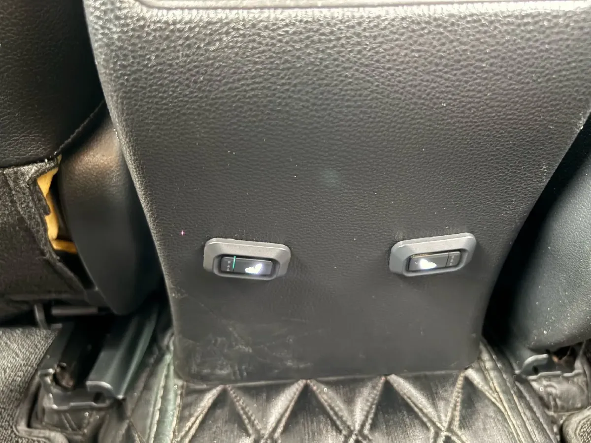 2021 Toyota Corolla 1.2T 116HP L4 CVT,autocango,china used car exporter,china ev exporter,chinese used car exporter,chinese used ev exporter