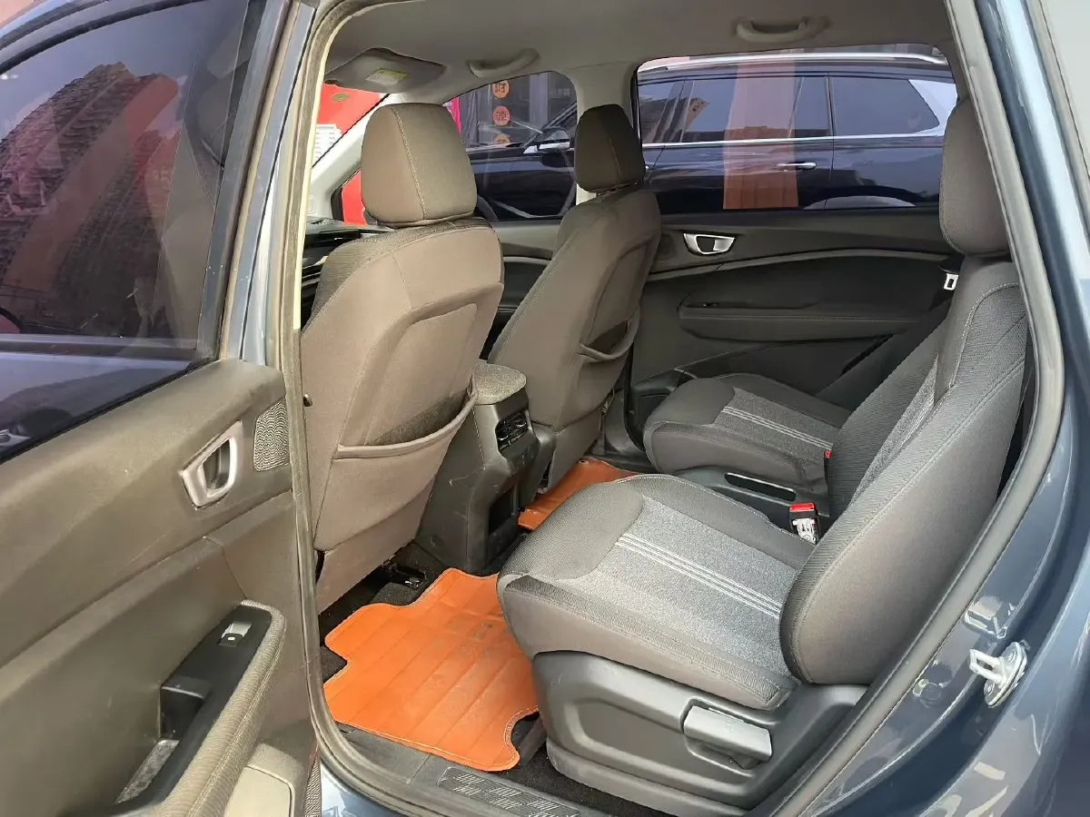 2022 WuLing ZhengChen 2.0L 136HP L4 6MT,autocango,china used car exporter,china ev exporter,chinese used car exporter,chinese used ev exporter