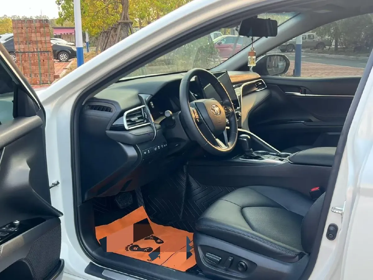 2021 Toyota Camry 2.5L 209HP L4 8AT,autocango,china used car exporter,china ev exporter,chinese used car exporter,chinese used ev exporter