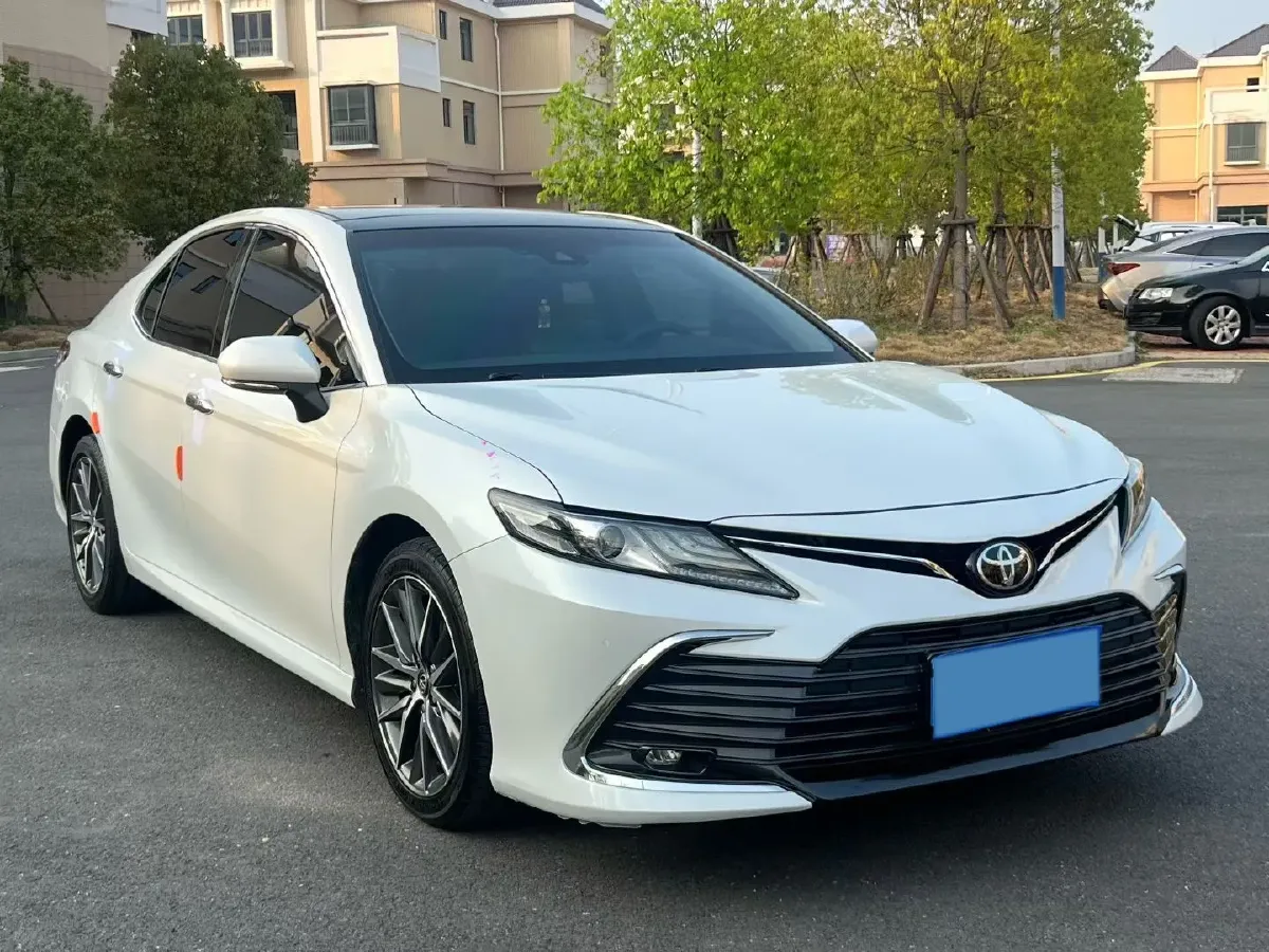 2021 Toyota Camry 2.5L 209HP L4 8AT,autocango,china used car exporter,china ev exporter,chinese used car exporter,chinese used ev exporter
