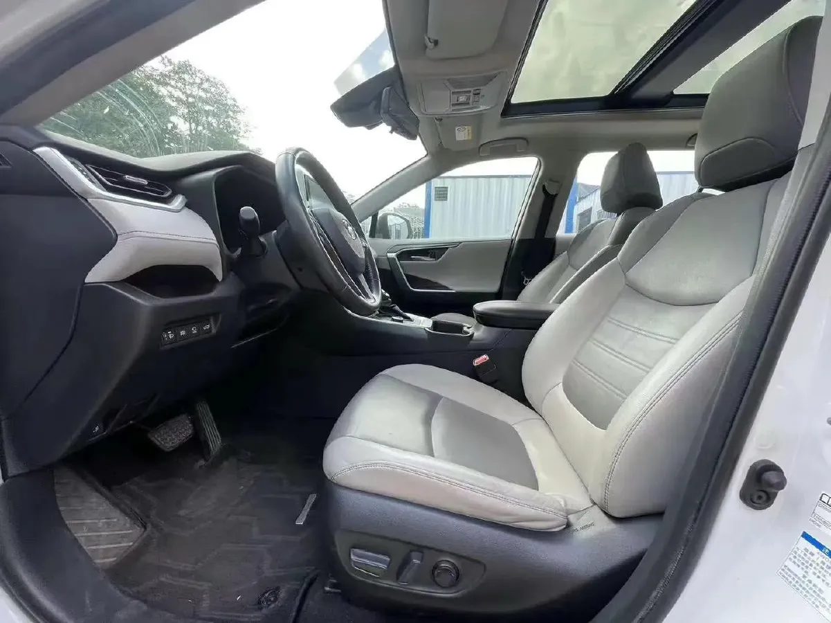 2022 Toyota RAV4 2.5L 178HP L4 E-CVT Hybrid,autocango,china used car exporter,china ev exporter,chinese used car exporter,chinese used ev exporter