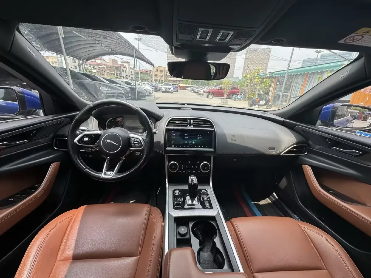 2020 Jaguar XEL 2.0T 200HP L4 8AT,autocango,china used car exporter,china ev exporter,chinese used car exporter,chinese used ev exporter