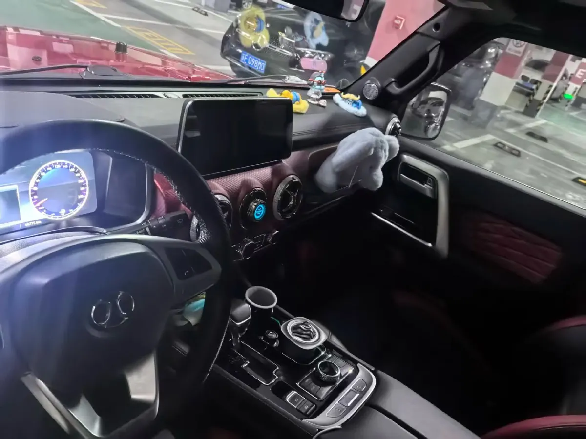 2019 Beijing BJ40 2.3T 231HP L4 6AT,autocango,china used car exporter,china ev exporter,chinese used car exporter,chinese used ev exporter