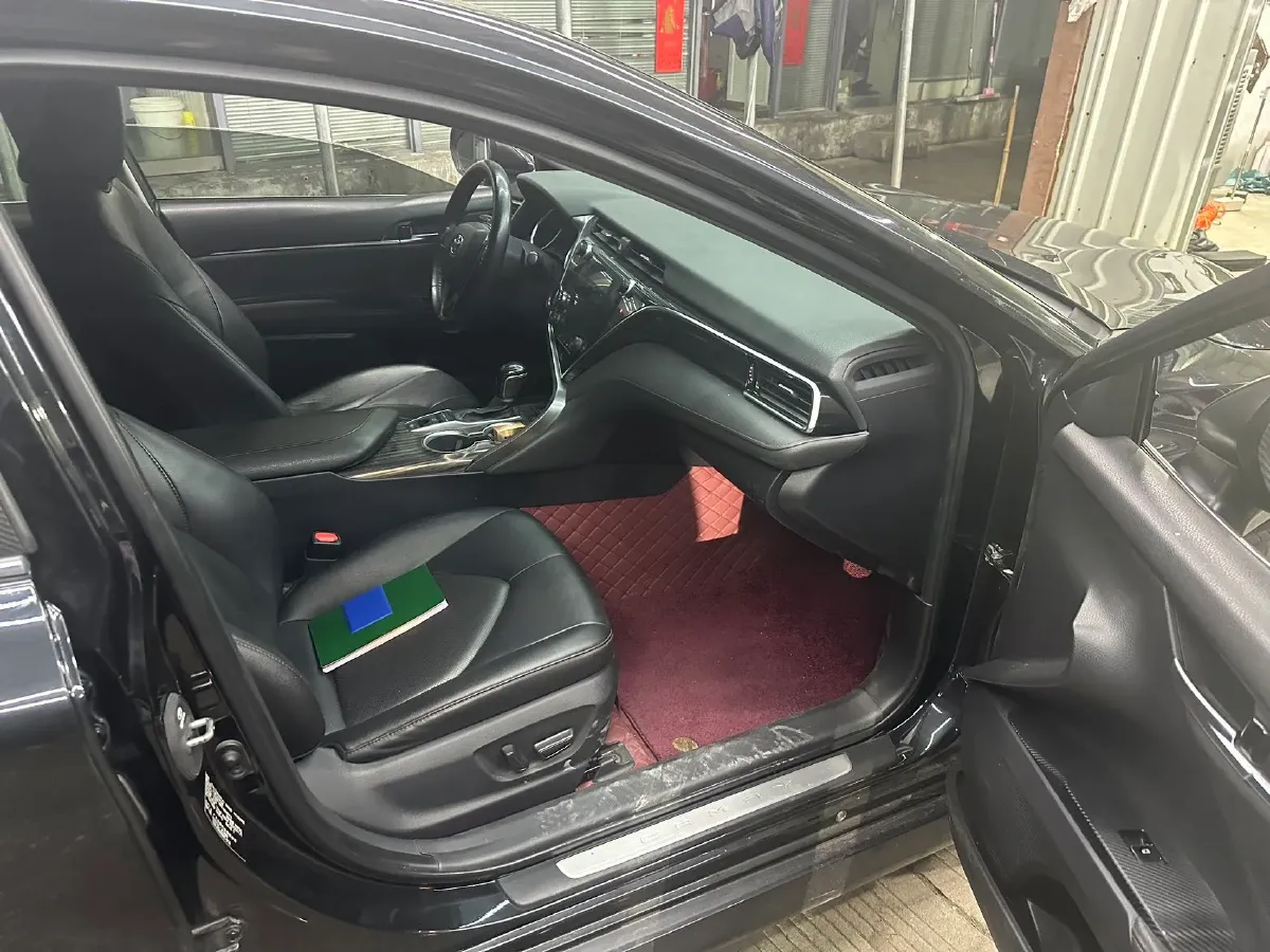 2019 Toyota Camry 2.5L 209HP L4 8AT,autocango,china used car exporter,china ev exporter,chinese used car exporter,chinese used ev exporter