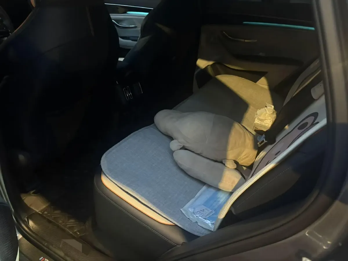 2022 Hyundai Tucson 2.0L 150HP L4 6AT Hybrid,autocango,china used car exporter,china ev exporter,chinese used car exporter,chinese used ev exporter