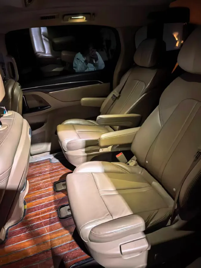 2020 Buick GL8 2.0T 237HP L4 9AT,autocango,china used car exporter,china ev exporter,chinese used car exporter,chinese used ev exporter