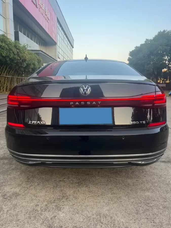 2024 Volkswagen Passat 2.0T 220HP L4 7DCT,autocango,china used car exporter,china ev exporter,chinese used car exporter,chinese used ev exporter