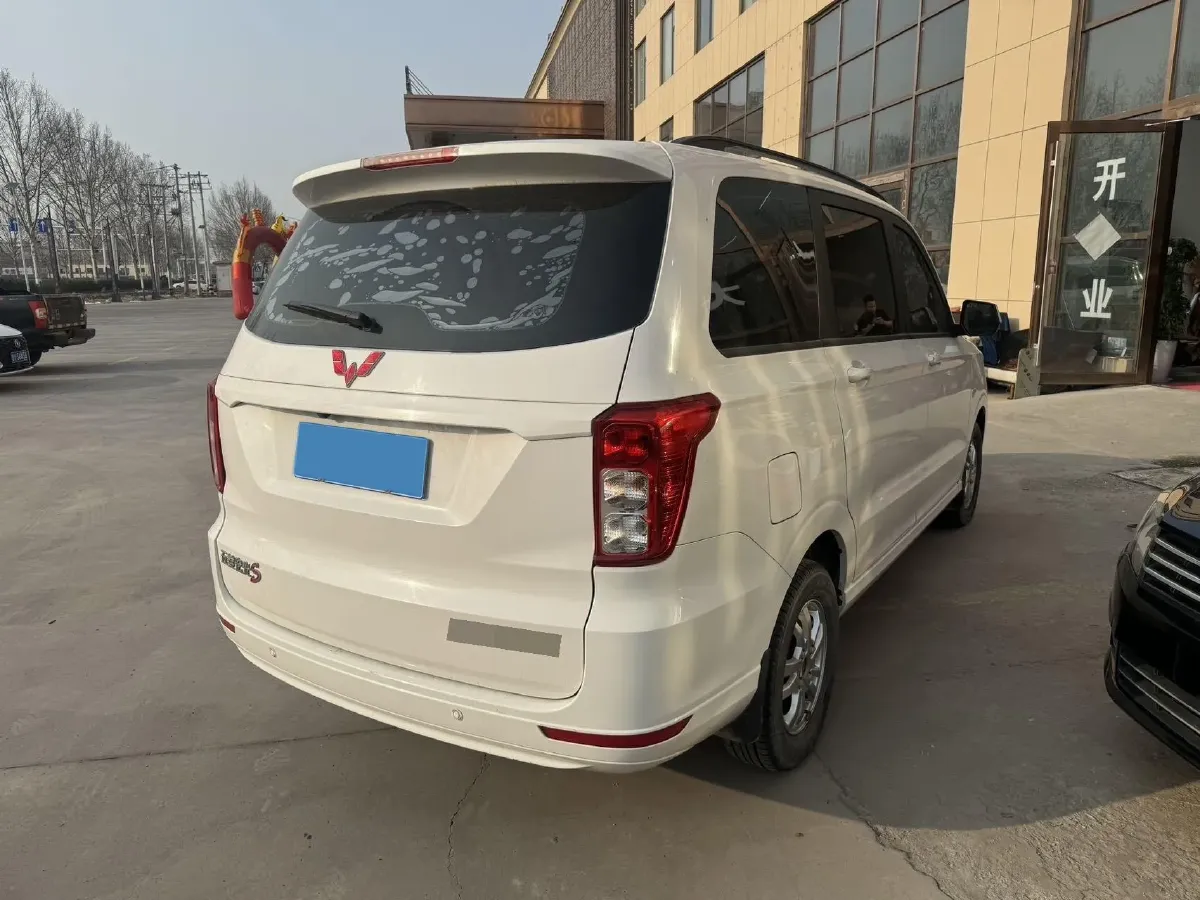 2021 WuLing RongGuang New Truck 1.5L 99HP L4 5MT,autocango,china used car exporter,china ev exporter,chinese used car exporter,chinese used ev exporter