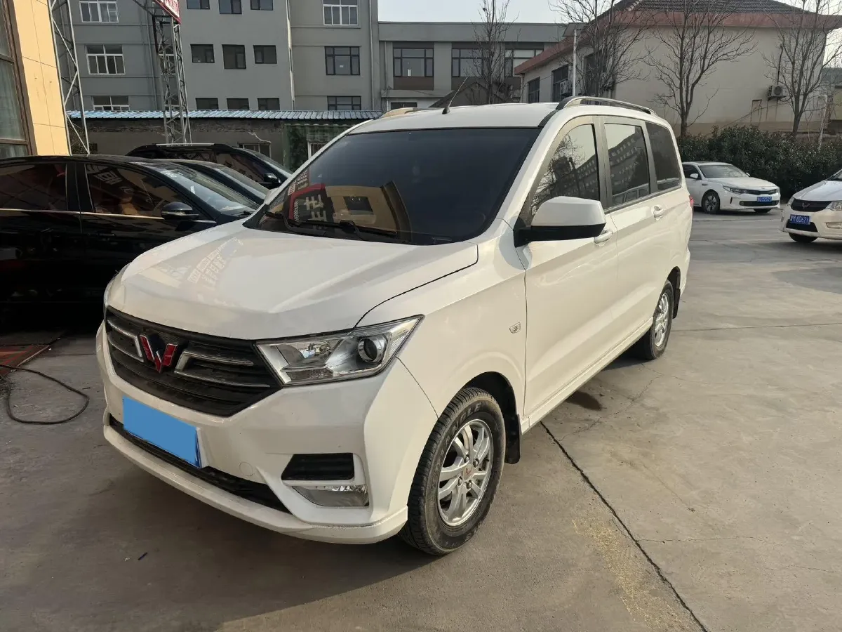 2021 WuLing RongGuang New Truck 1.5L 99HP L4 5MT,autocango,china used car exporter,china ev exporter,chinese used car exporter,chinese used ev exporter