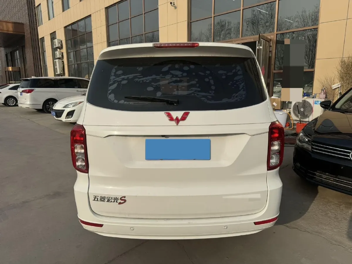 2021 WuLing RongGuang New Truck 1.5L 99HP L4 5MT,autocango,china used car exporter,china ev exporter,chinese used car exporter,chinese used ev exporter