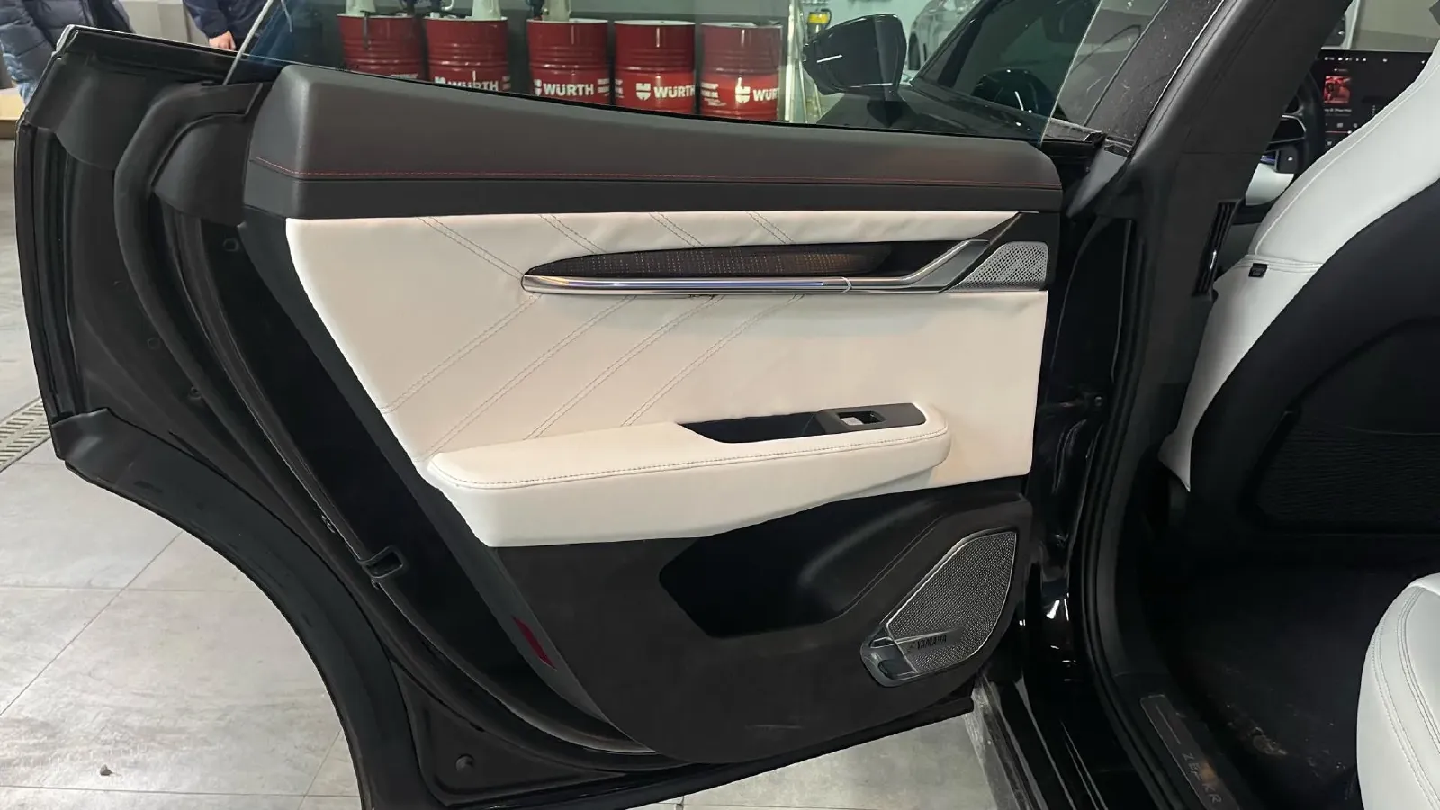 2022 Zeekr 001 BEV 100KWH,autocango,china used car exporter,china ev exporter,chinese used car exporter,chinese used ev exporter