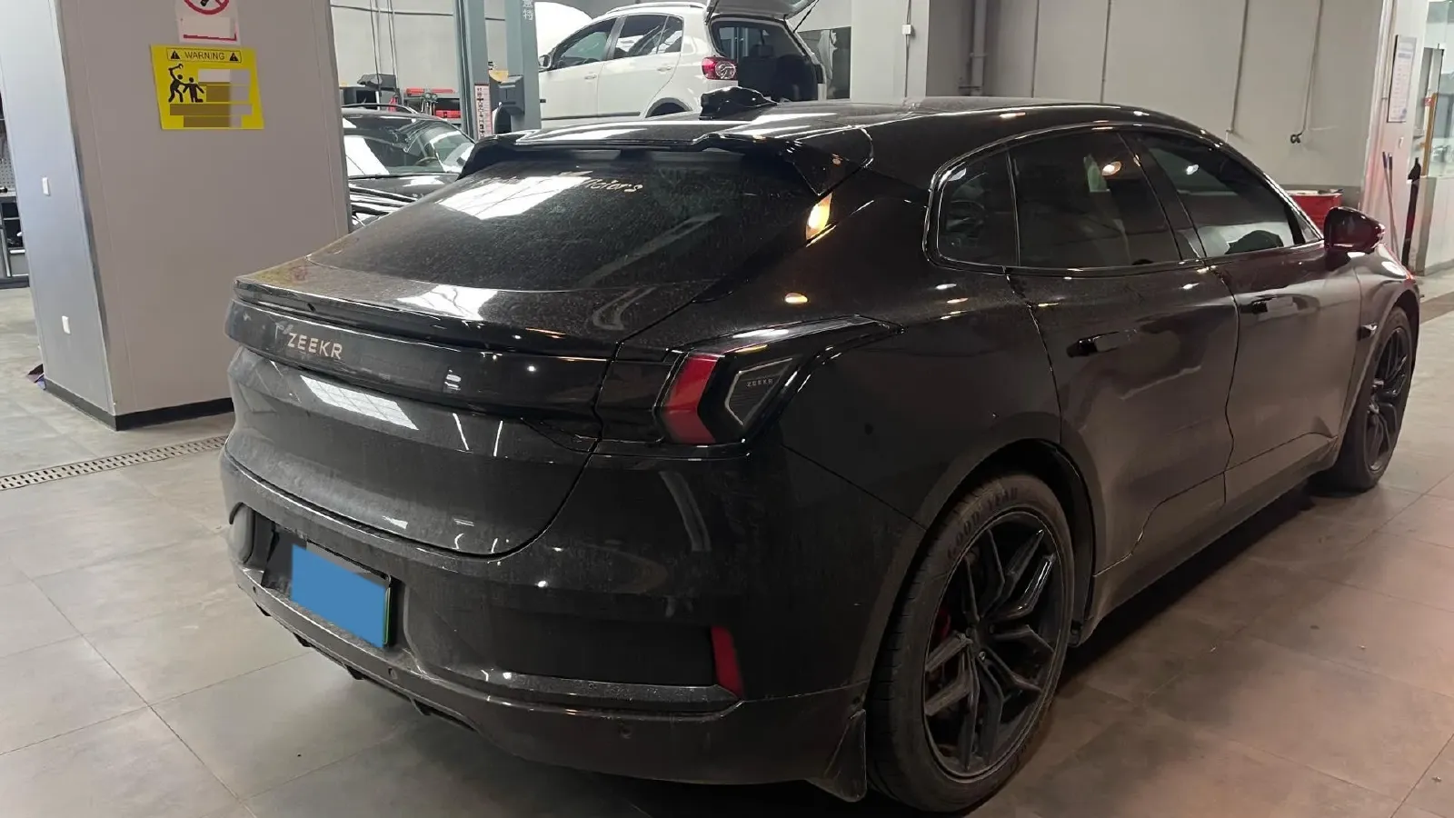 2022 Zeekr 001 BEV 100KWH,autocango,china used car exporter,china ev exporter,chinese used car exporter,chinese used ev exporter