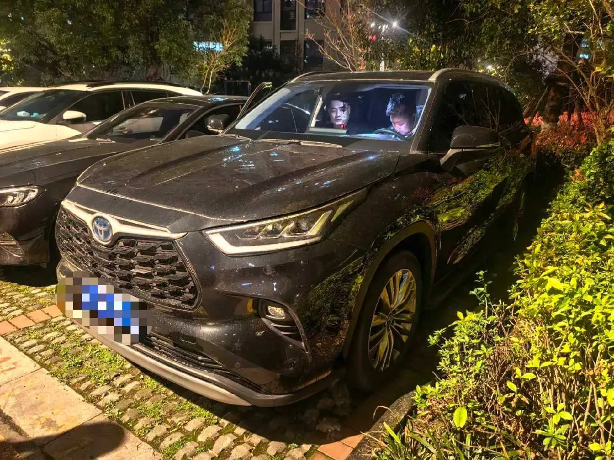 2023 Toyota Highlander 2.5L 189HP L4 E-CVT Hybrid,autocango,china used car exporter,china ev exporter,chinese used car exporter,chinese used ev exporter