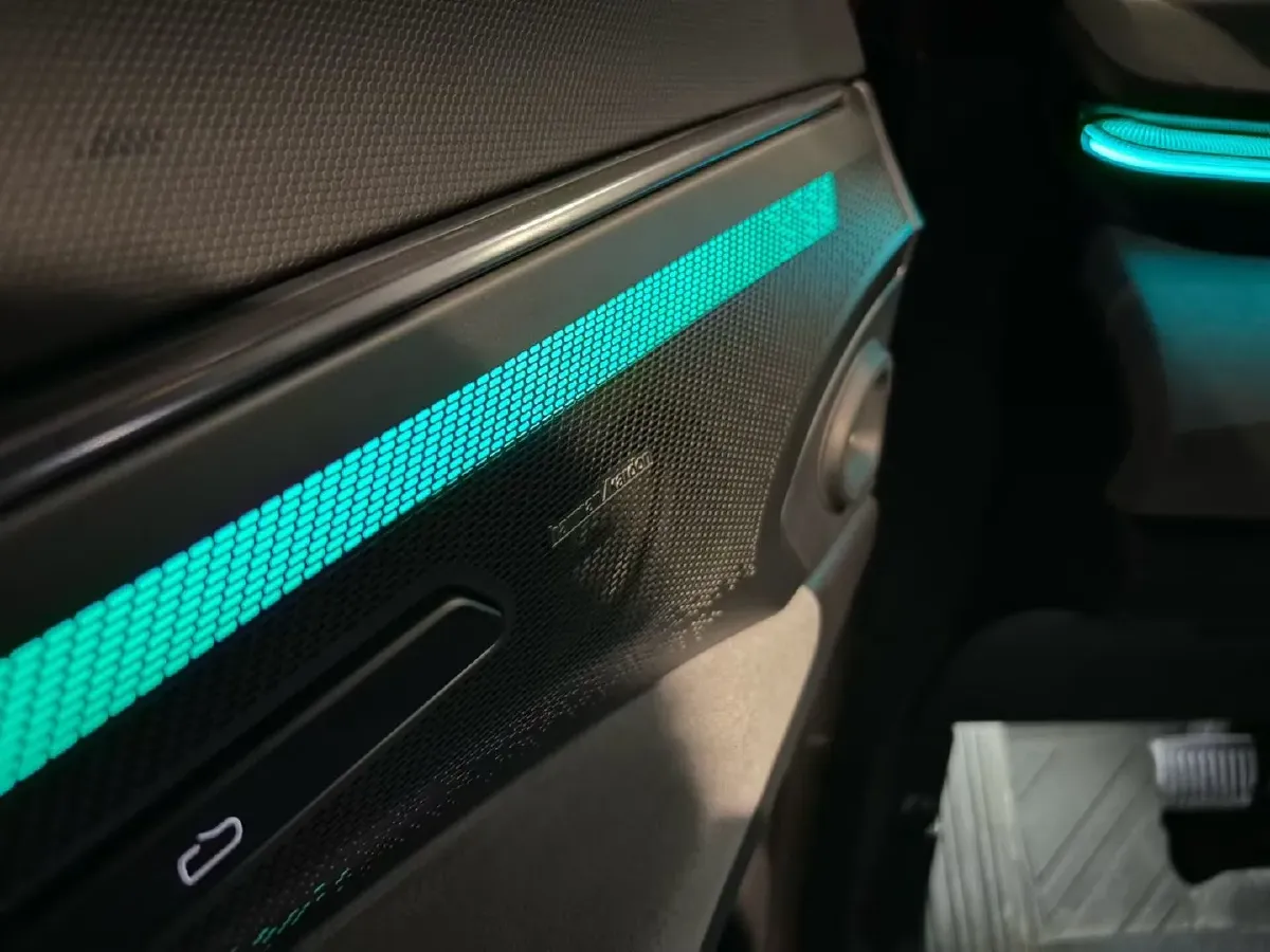 2023 LYNK&CO 08 EM-P 1.5T 163HP L4 3DHT PHEV 21.2KWH,autocango,china used car exporter,china ev exporter,chinese used car exporter,chinese used ev exporter