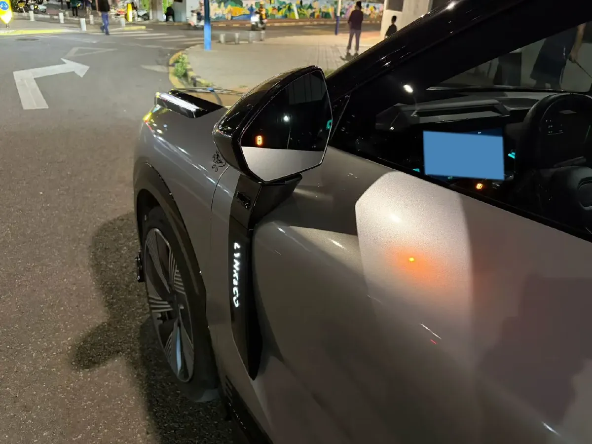 2023 LYNK&CO 08 EM-P 1.5T 163HP L4 3DHT PHEV 21.2KWH,autocango,china used car exporter,china ev exporter,chinese used car exporter,chinese used ev exporter