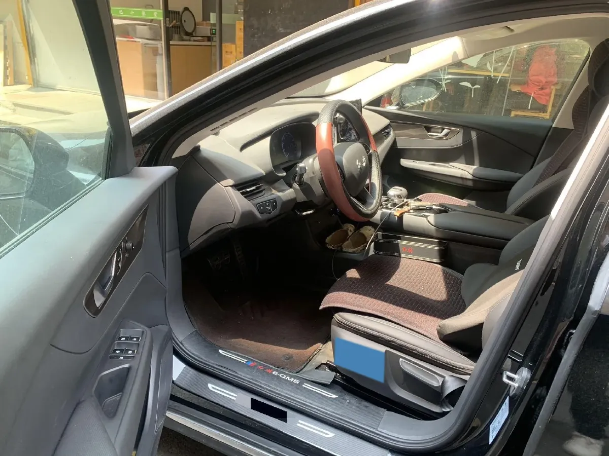 2023 HongQi E-QM5 BEV 54KWH,autocango,china used car exporter,china ev exporter,chinese used car exporter,chinese used ev exporter