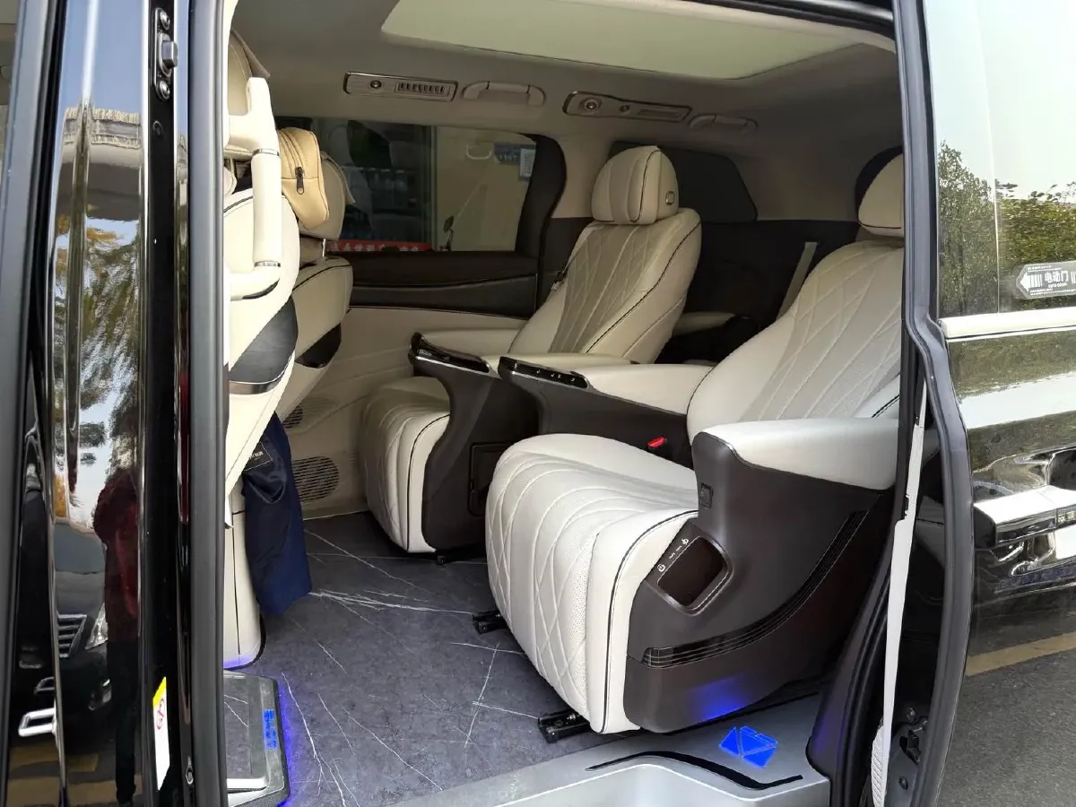 2024 Denza D9 1.5T 139HP L4 E-CVT PHEV 40KWH,autocango,china used car exporter,china ev exporter,chinese used car exporter,chinese used ev exporter