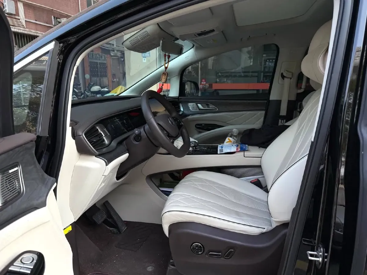 2024 Denza D9 1.5T 139HP L4 E-CVT PHEV 40KWH,autocango,china used car exporter,china ev exporter,chinese used car exporter,chinese used ev exporter