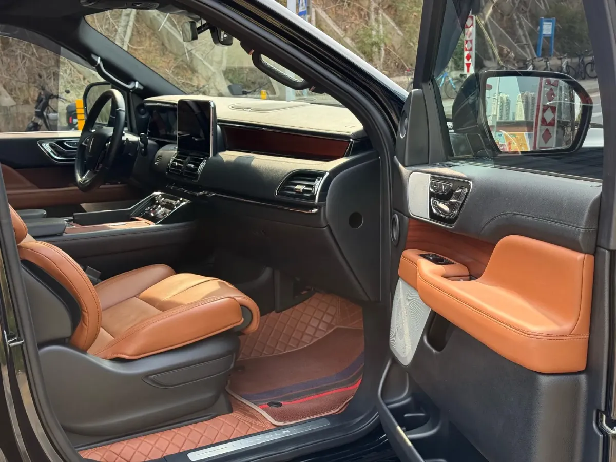 2020 Lincoln Navigator 3.5T 388HP V6 10AT,autocango,china used car exporter,china ev exporter,chinese used car exporter,chinese used ev exporter