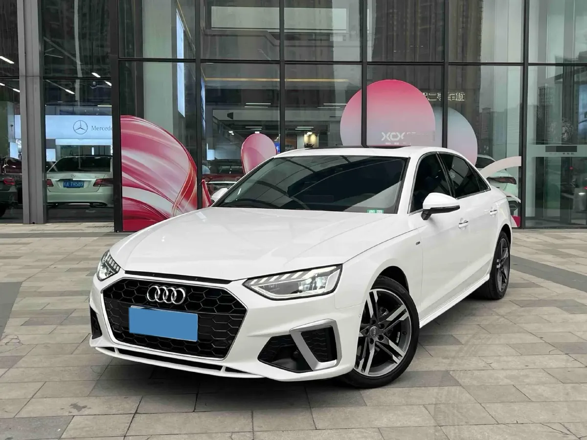 2020 Audi A4L 2.0T 190HP L4 7DCT,autocango,china used car exporter,china ev exporter,chinese used car exporter,chinese used ev exporter