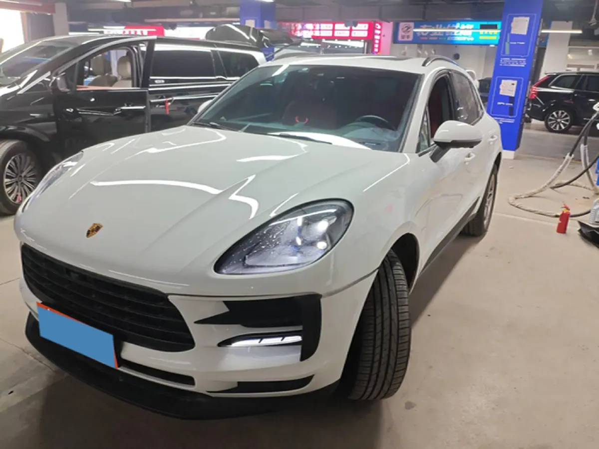 2021 Porsche Macan 2.0T 252HP L4 7DCT,autocango,china used car exporter,china ev exporter,chinese used car exporter,chinese used ev exporter