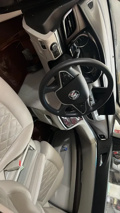 2023 Buick GL8 2.0T 237HP L4 9AT,autocango,china used car exporter,china ev exporter,chinese used car exporter,chinese used ev exporter