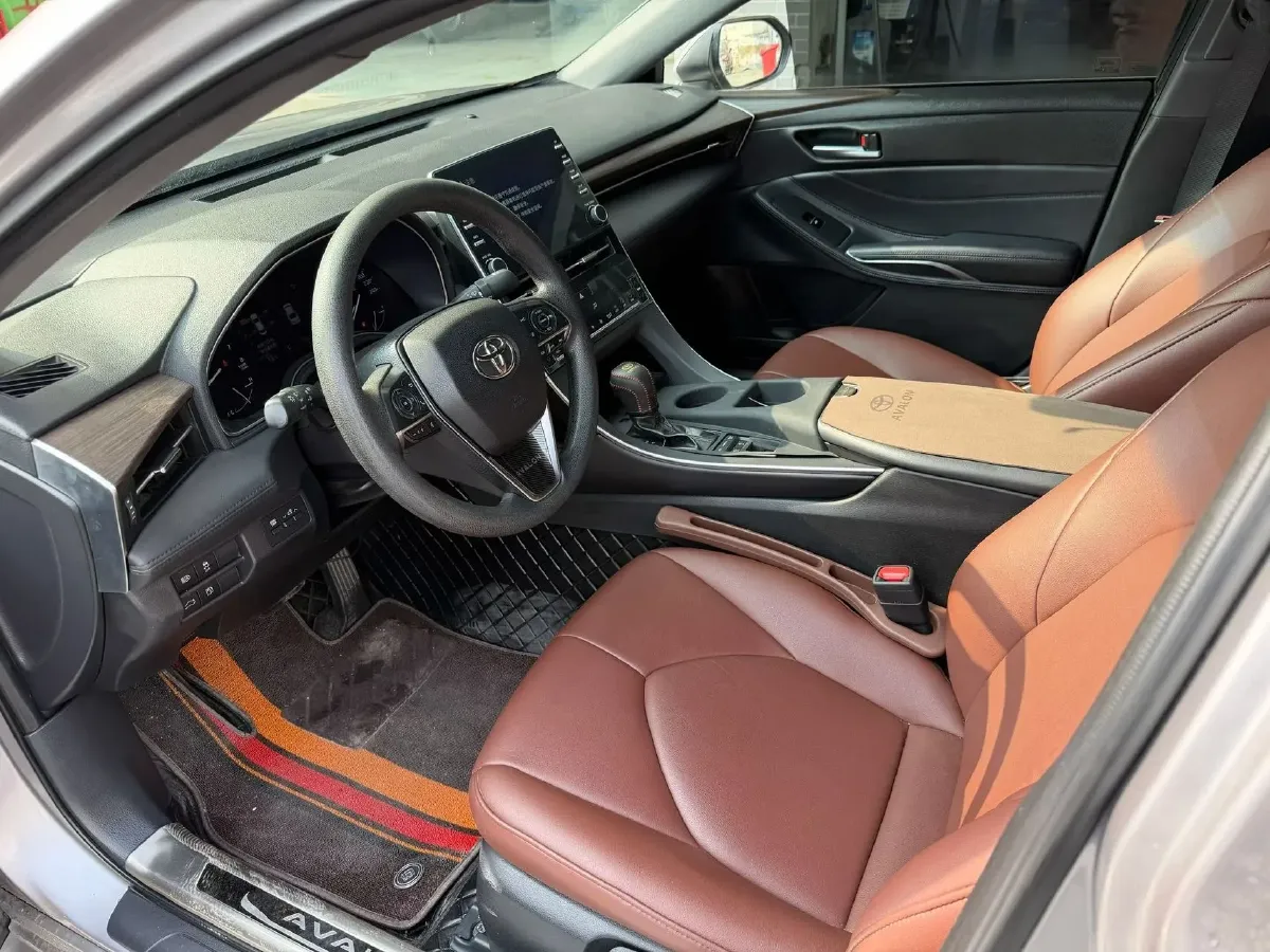 2019 Toyota Avalon 2.5L 209HP L4 8AT,autocango,china used car exporter,china ev exporter,chinese used car exporter,chinese used ev exporter