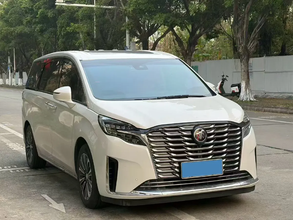 2023 Buick GL8 2.0T 237HP L4 9AT,autocango,china used car exporter,china ev exporter,chinese used car exporter,chinese used ev exporter
