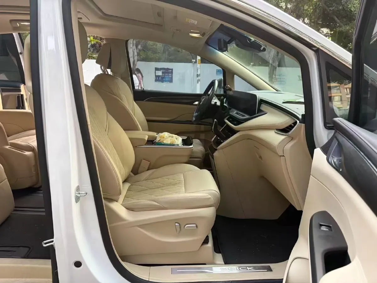 2023 Buick GL8 2.0T 237HP L4 9AT,autocango,china used car exporter,china ev exporter,chinese used car exporter,chinese used ev exporter