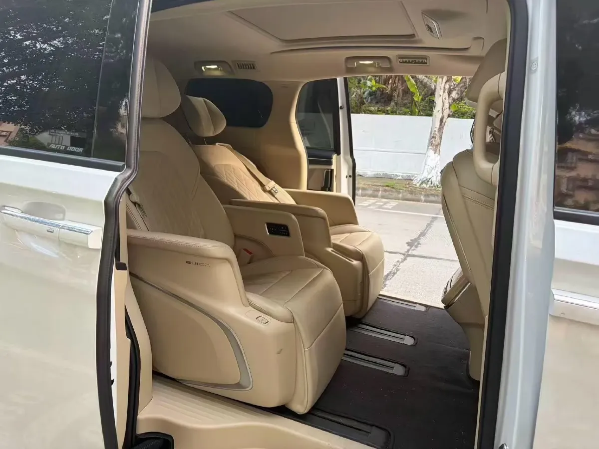 2023 Buick GL8 2.0T 237HP L4 9AT,autocango,china used car exporter,china ev exporter,chinese used car exporter,chinese used ev exporter